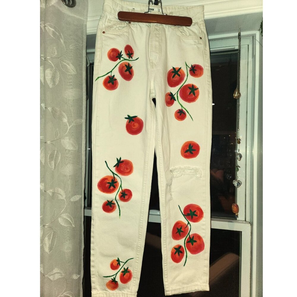 Ivory White Bershka straight jeans with Hand painted Red and Orange tomatoes US4
